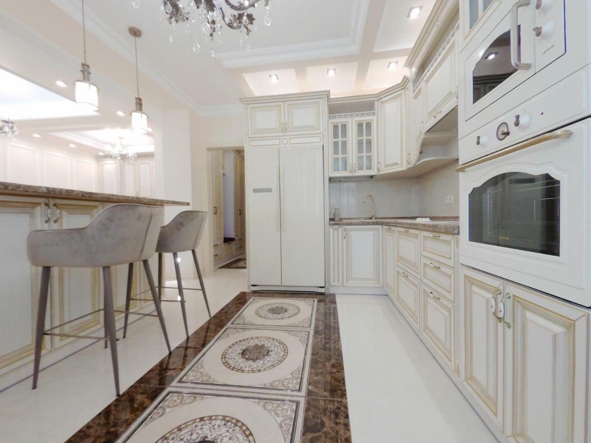 Сказочно Волшебная Квартира Соломенском Районе Добробут Kiev Bagian luar foto