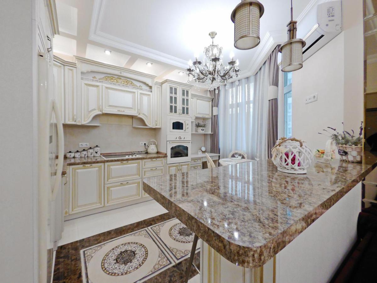 Сказочно Волшебная Квартира Соломенском Районе Добробут Kiev Bagian luar foto